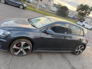 2015 Vw Golf Gti image 2