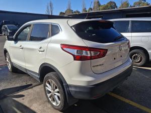2014 Nissan Qashqai J11 image 2