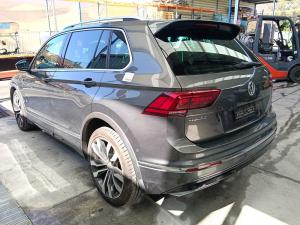 2018 Volkswagen Tiguan 5NA image 2