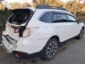 2015 Subaru Outback image 2