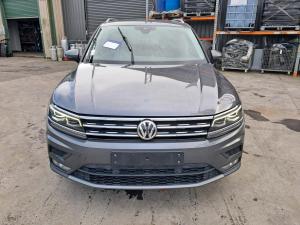 2019 Volkswagen Tiguan 5NA image 2