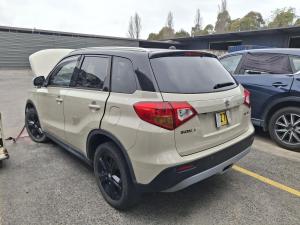 2016 Suzuki Vitara LY image 2