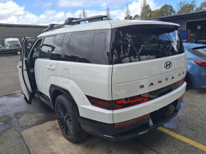 2026 Hyundai Santa Fe MX5 image 2