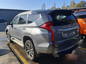 2018 Mitsubishi Pajero QE image 2