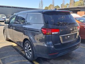2015 Kia Carnival YP image 2