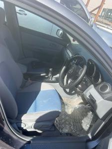 2005 Mazda 3 image 2