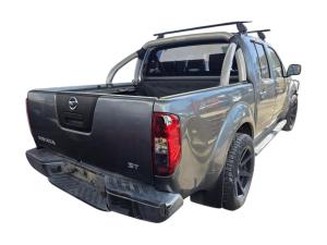 2010 Nissan Navara D40 ST image 2