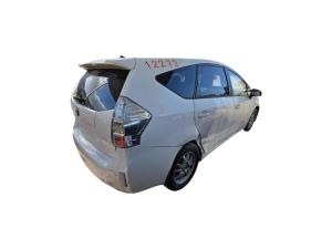 2012 Toyota Prius ZVW40R WAGON image 2