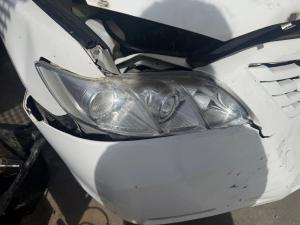 2015 Toyota Camry image 2