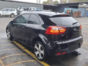 2012 Kia Rio UB image 2
