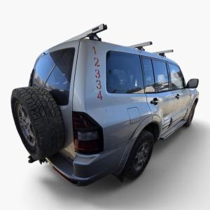2002 Mitsubishi Pajero NM GLS image 2