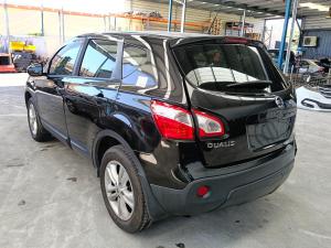 2013 Nissan Dualis J10 image 2