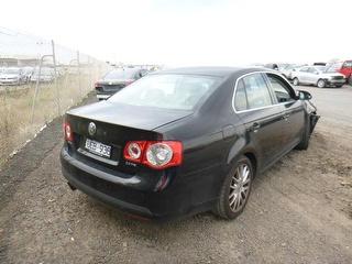 volkswagen Jetta 2.0FSI BWA 01 2006 Parts & Wrecking