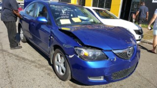 mazda 3 Maxx 2006 Parts & Wrecking