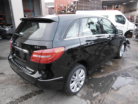 mercedes benz B 200 01 2012 Parts & Wrecking
