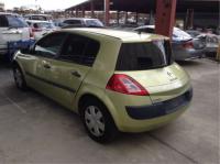 2004 Renault Megane 1.6L K4M image 2