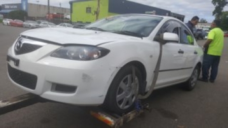 mazda 3 NEO 2006 Parts & Wrecking