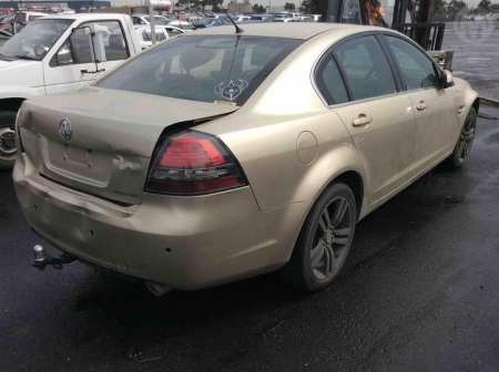 holden Calais Aug 2006 Parts & Wrecking