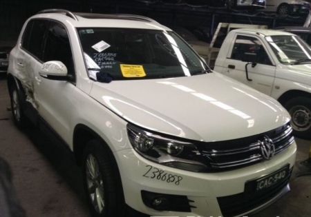 volkswagen Tiguan Sep 2012 Parts & Wrecking