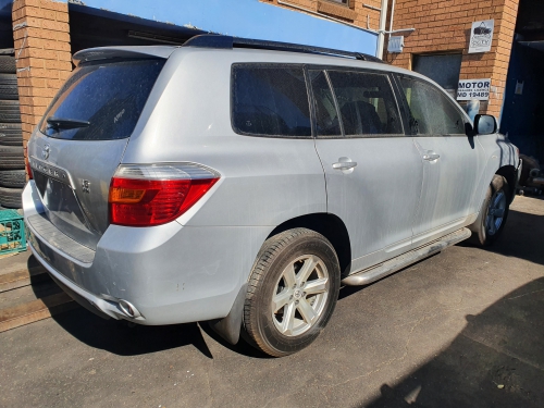 toyota Kluger Oct 2009 Parts & Wrecking