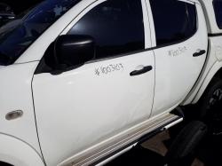 2013 Mitsubishi Triton image 3