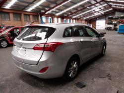 2014 Hyundai I30 G4FD -SA- (6 SPEED) image 3