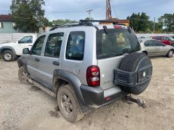 2007 Jeep Cherokee image 3