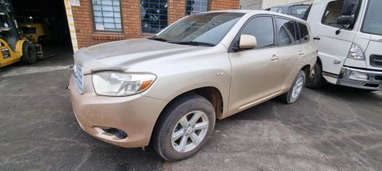 toyota Kluger Sep 2009 Parts & Wrecking