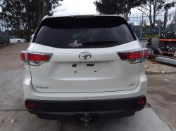 2015 Toyota Kluger 4X4 GX image 3