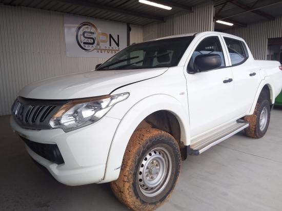 mitsubishi Triton 4X2 GLX Jul 2015 Parts & Wrecking