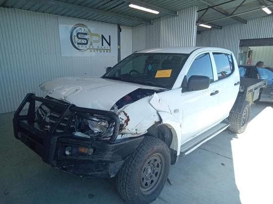 mitsubishi Triton MN 4X4 GLX Nov 2012 Parts & Wrecking