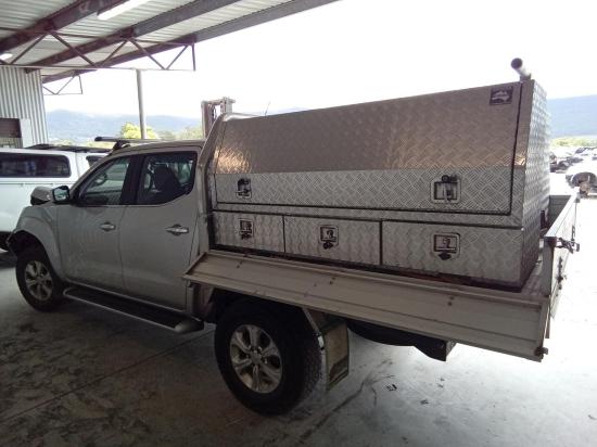 nissan Navara NP300 4X2 ST Nov 2016 Parts & Wrecking