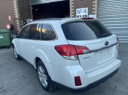 2010 Subaru Outback OUTBACK image 3