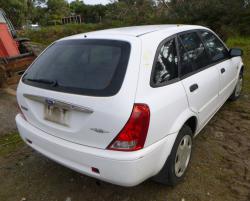 2001 Ford Laser KN image 3