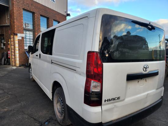 toyota Hiace Jan 2021 Parts & Wrecking
