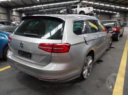 2016 Volkswagen Passat 206r image 3