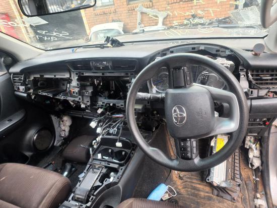 toyota Fortuner 2015 Parts & Wrecking