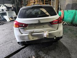 2016 Mitsubishi image 3