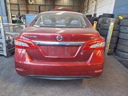 2015 Nissan image 3