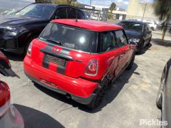 2011 Mini Cooper image 3