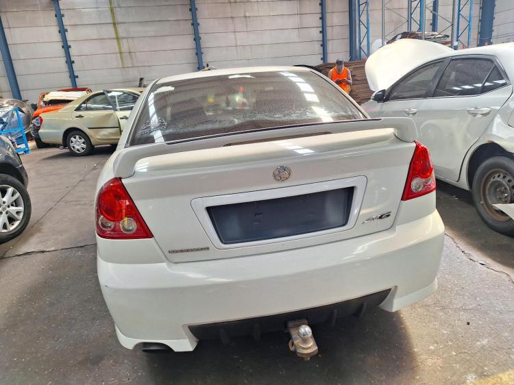 holden Commodore Sep 2005 Parts & Wrecking