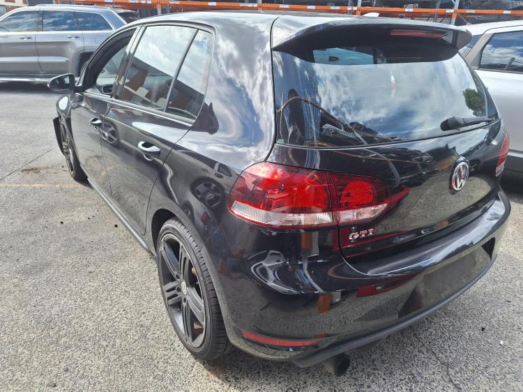 volkswagen 2011 Parts & Wrecking