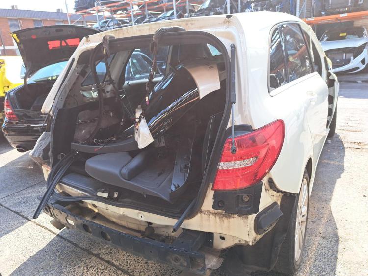 mercedes benz B Class Dec 2012 Parts & Wrecking