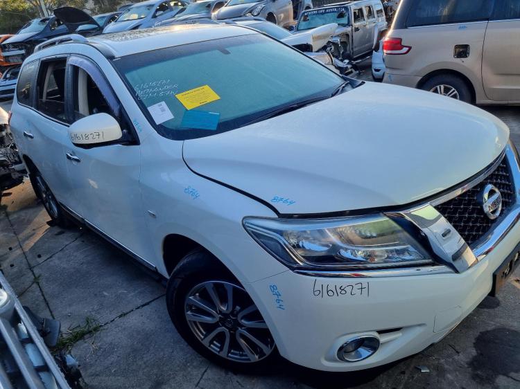 nissan Pathfinder R52 ST-L 2015 Parts & Wrecking