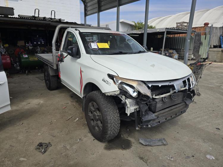 mitsubishi Triton MQ GLX Sep 2015 Parts & Wrecking