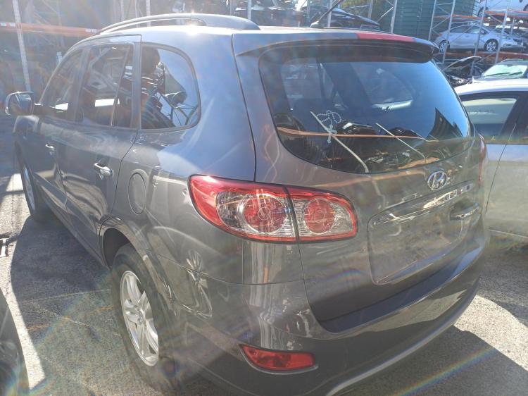 hyundai Santa Fe CM Jul 2011 Parts & Wrecking