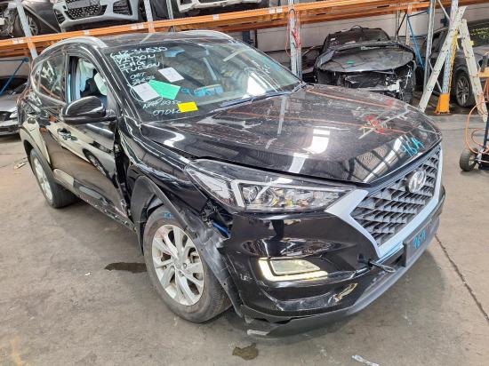 hyundai tucson RIGHT HEADLAMP 