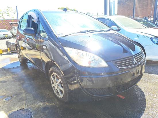 mitsubishi colt RIGHT HEADLAMP 