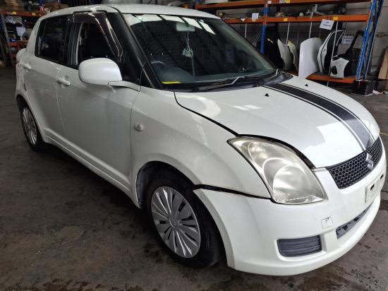 suzuki Swift EZ Nov 2010 RIGHT REAR DOOR 