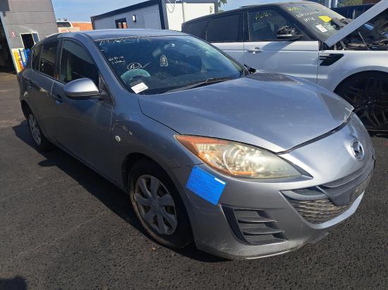 mazda 3 BOOTLID/TAILGATE 